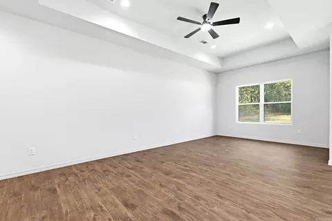 Living - 40 Whipporwill, Ward, AR 72176 photo 3 of 7