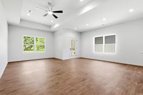 Living - 40 Whipporwill, Ward, AR 72176 photo 1 of 7