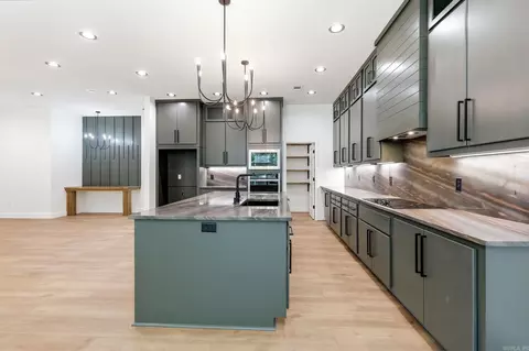 Kitchen - 1052 Stagecoach Blvd, Cabot, AR 72023 photo 4 of 7