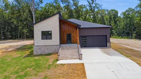 Exterior - 1052 Stagecoach Blvd, Cabot, AR 72023 photo 6 of 11