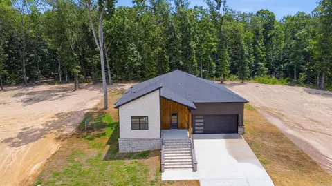 Exterior - 1052 Stagecoach Blvd, Cabot, AR 72023 photo 5 of 11