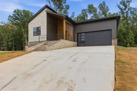 Exterior - 1052 Stagecoach Blvd, Cabot, AR 72023 photo 3 of 11