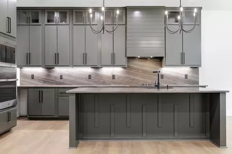 Kitchen - 1052 Stagecoach Blvd, Cabot, AR 72023 photo 6 of 7