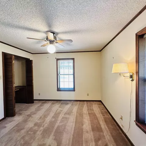 Bedroom - 2011 Shady Ln, Malvern, AR 72104 photo 3 of 5