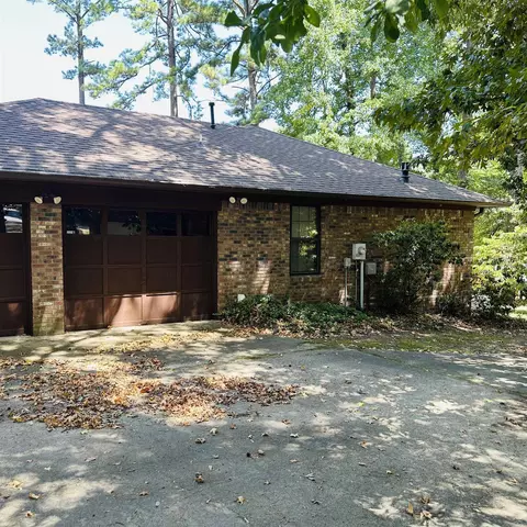 Exterior - 2011 Shady Ln, Malvern, AR 72104 photo 7 of 9