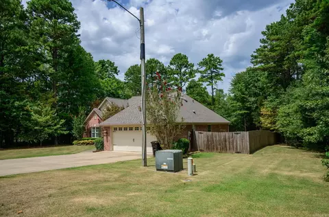 Exterior - 1003 Hope Cir, Mena, AR 71953 photo 4 of 11