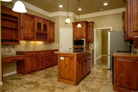 Kitchen - 1003 Hope Cir, Mena, AR 71953 photo 1 of 7