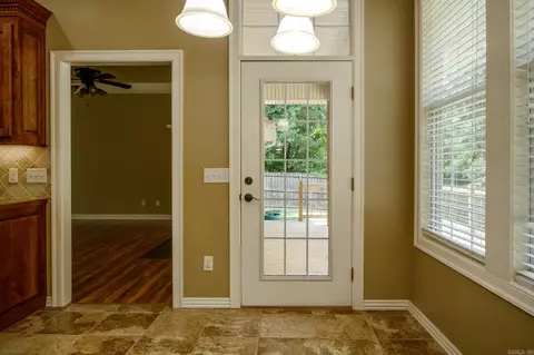 Entry Way - 1003 Hope Cir, Mena, AR 71953 photo 1 of 2