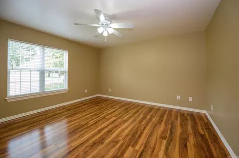 Living - 1003 Hope Cir, Mena, AR 71953 photo 8 of 8