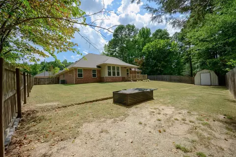Exterior - 1003 Hope Cir, Mena, AR 71953 photo 8 of 11