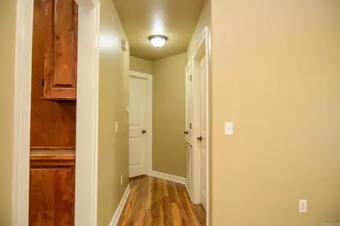 Entry Way - 1003 Hope Cir, Mena, AR 71953 photo 2 of 2