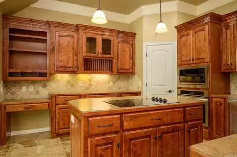 Kitchen - 1003 Hope Cir, Mena, AR 71953 photo 6 of 7