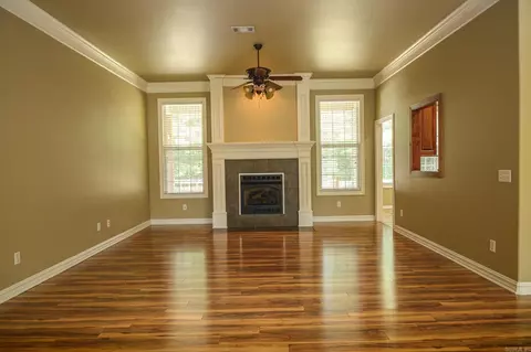 Living - 1003 Hope Cir, Mena, AR 71953 photo 1 of 8