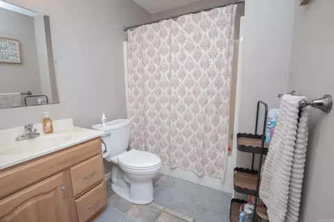 Bath - 2301 Bennett, Benton, AR 72015 photo 2 of 3