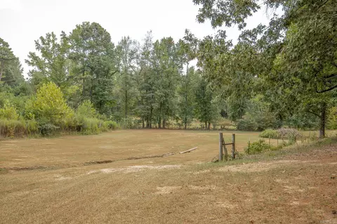 Exterior - 2301 Bennett, Benton, AR 72015 photo 8 of 15