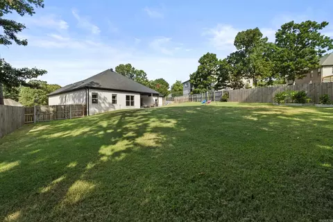 Exterior - 21 Turnberry Ln, Cabot, AR 72023 photo 7 of 7