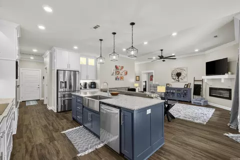 Kitchen - 21 Turnberry Ln, Cabot, AR 72023 photo 2 of 3