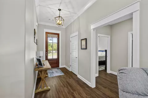 Entry Way - 21 Turnberry Ln, Cabot, AR 72023 photo 1 of 4