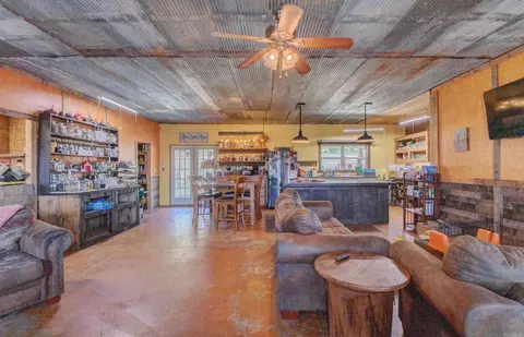 Living - 1195 Highway 5, Romance, AR 72136 photo 3 of 3