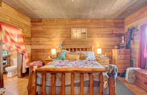 Bedroom - 1195 Highway 5, Romance, AR 72136 photo 3 of 5