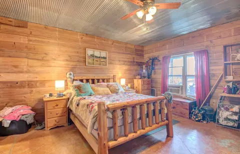 Bedroom - 1195 Highway 5, Romance, AR 72136 photo 4 of 5