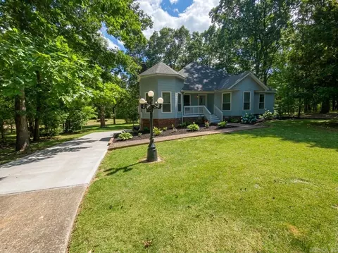 126 Pineapple Dr, Hot Springs, AR 71913