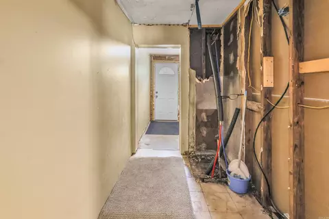 Entry Way - 3173 S Hwy 27, Mount Ida, AR 71957 photo 1 of 1