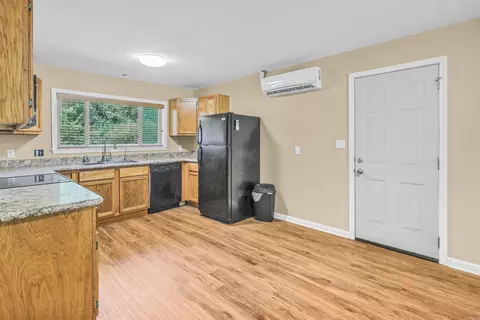 Kitchen - 3173 S Hwy 27, Mount Ida, AR 71957 photo 6 of 6
