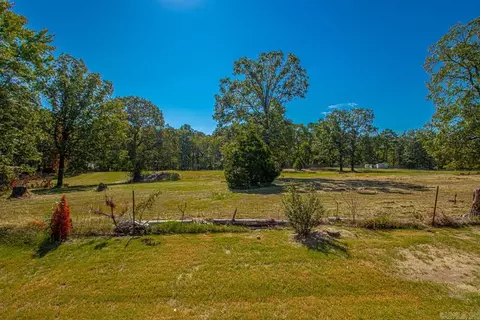 Exterior - 2565 Kara Ln, Bryant, AR 72019 photo 7 of 9