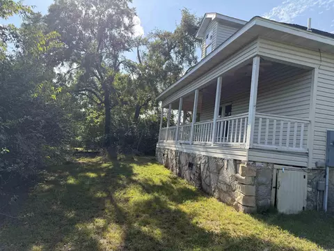 Exterior - 15 1st St, Norfork, AR 72658 photo 2 of 6