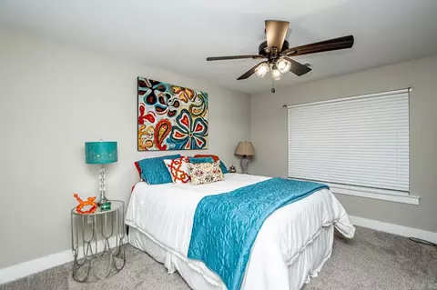 Bedroom - 6533 Castle Rdg, Benton, AR 72019 photo 1 of 4
