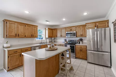 Kitchen - 620 Blossom, Trumann, AR 72472 photo 1 of 3