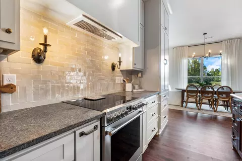 Kitchen - 2535 Covington Rd, Ward, AR 72176 photo 5 of 8