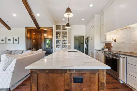 Kitchen - 2535 Covington Rd, Ward, AR 72176 photo 2 of 8
