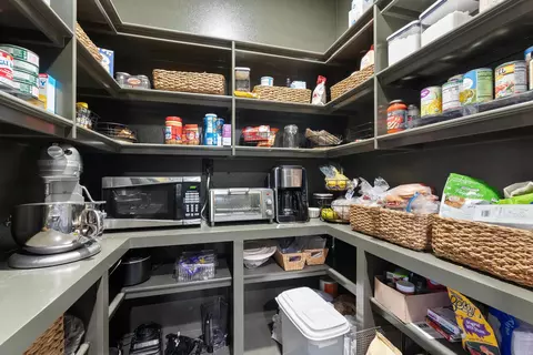Kitchen - 2535 Covington Rd, Ward, AR 72176 photo 8 of 8