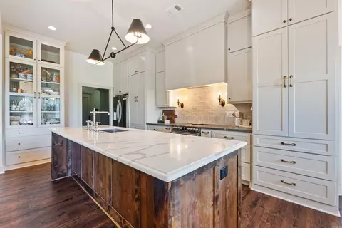 Kitchen - 2535 Covington Rd, Ward, AR 72176 photo 1 of 8