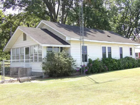 101 Rose Hill Rd, Dermott, AR 71638