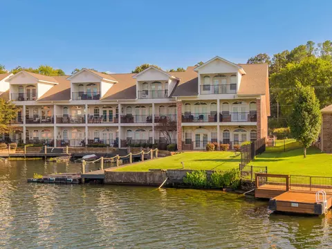 451 Lakeland Dr #A-1, Hot Springs, AR 71913