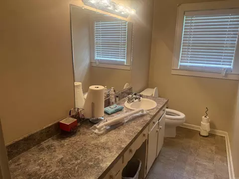 Bath - 1616 Cherry St, Pine Bluff, AR 71601 photo 4 of 5
