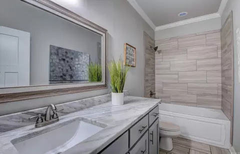 Bath - 9024 Greenstone Dr, Alexander, AR 72002 photo 1 of 5