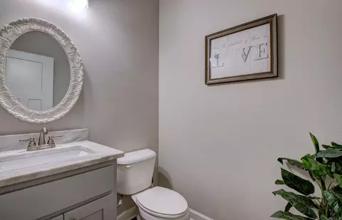 Bath - 9024 Greenstone Dr, Alexander, AR 72002 photo 2 of 5