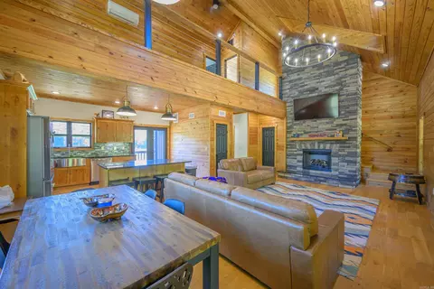 Living - 3780 River Rd, Guion, AR 72540 photo 2 of 4