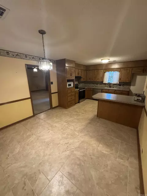 Kitchen - 11703 Dalin Rd, Cabot, AR 72023 photo 2 of 7