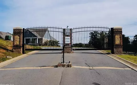 1045 Edinburgh Dr, Conway, AR 72034 photo 3