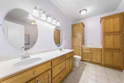 Bath - 31 Ridgefield Dr, Ward, AR 72176 photo 1 of 6