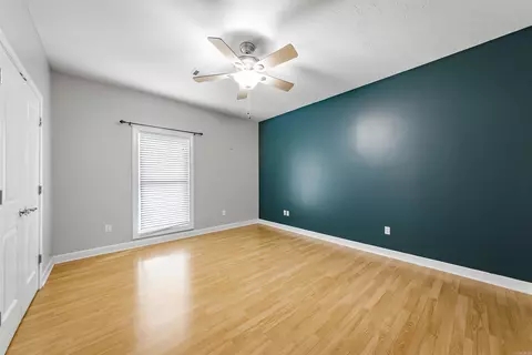Bedroom - 31 Ridgefield Dr, Ward, AR 72176 photo 3 of 6