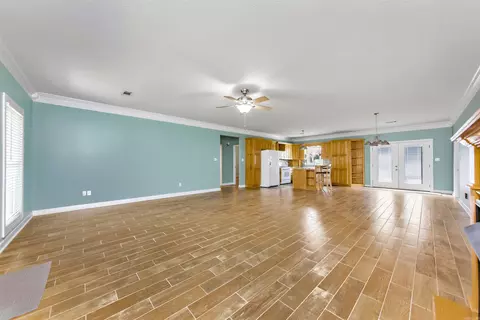 Living - 31 Ridgefield Dr, Ward, AR 72176 photo 4 of 6