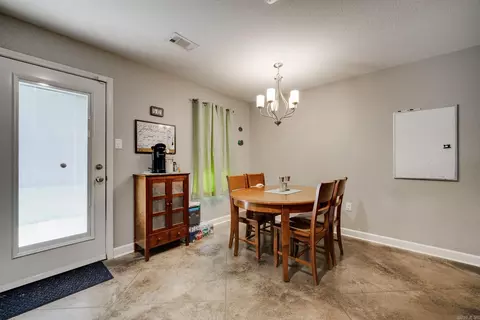 Dining - 1375 Acuff Ln, Conway, AR 72034 photo 1 of 1