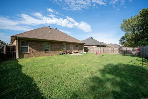 Exterior - 1375 Acuff Ln, Conway, AR 72034 photo 5 of 7