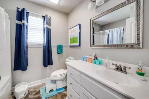 Bath - 1375 Acuff Ln, Conway, AR 72034 photo 3 of 3